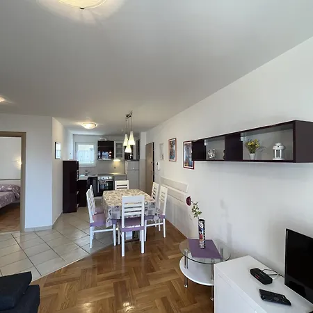 Diana Apartment