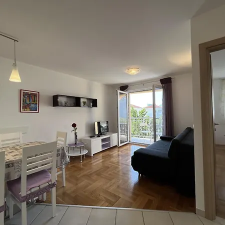 Diana Apartment