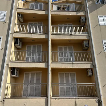 Apartment Diana Makarska
